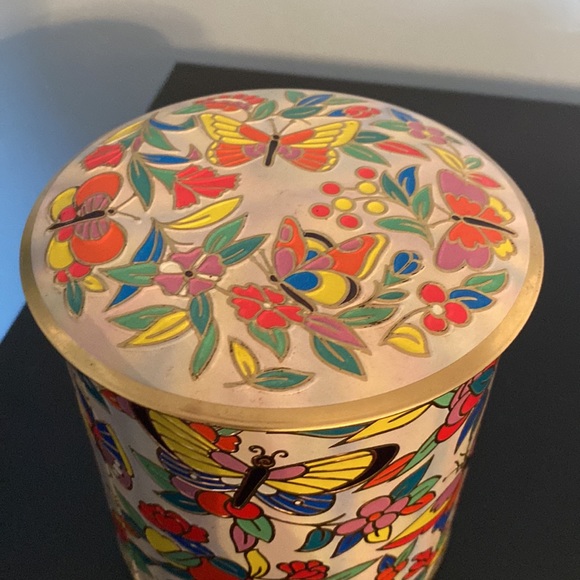 Vintage Butterfly Tin Made in England - Picture 4 of 4